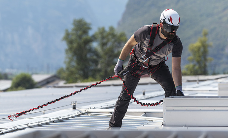 INSTALLERS OF FALL PROTECTION SYSTEMS